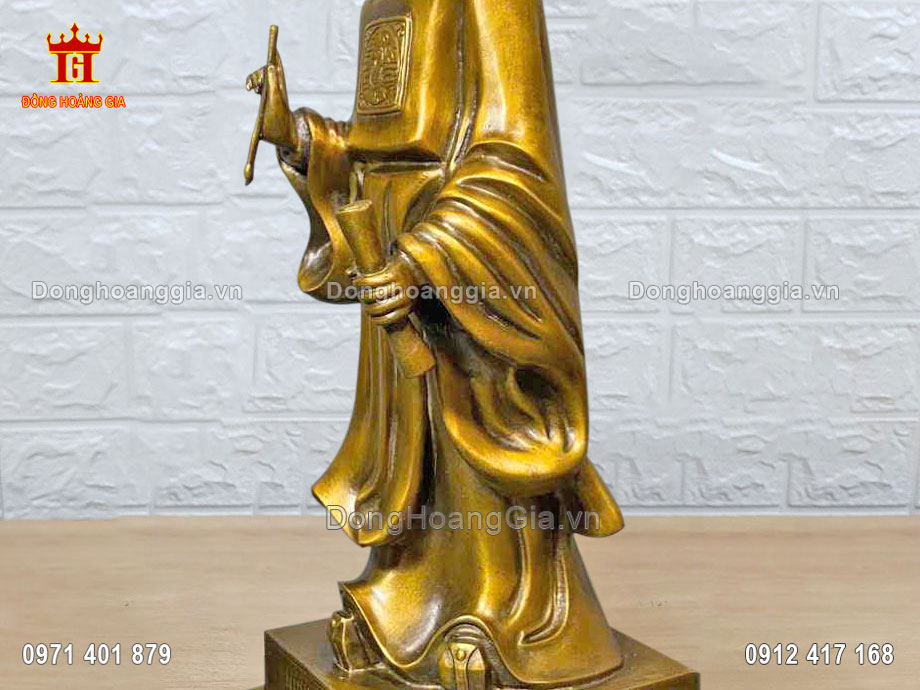 Tượng Nguyễn Trãi bằng đồng thích hợp bày trí phòng khách, phòng làm việc sang trọng
